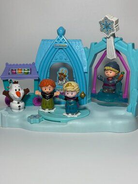 The Fisher-Price Little People Disney Frozen “Arendelle Winter Wonderland”